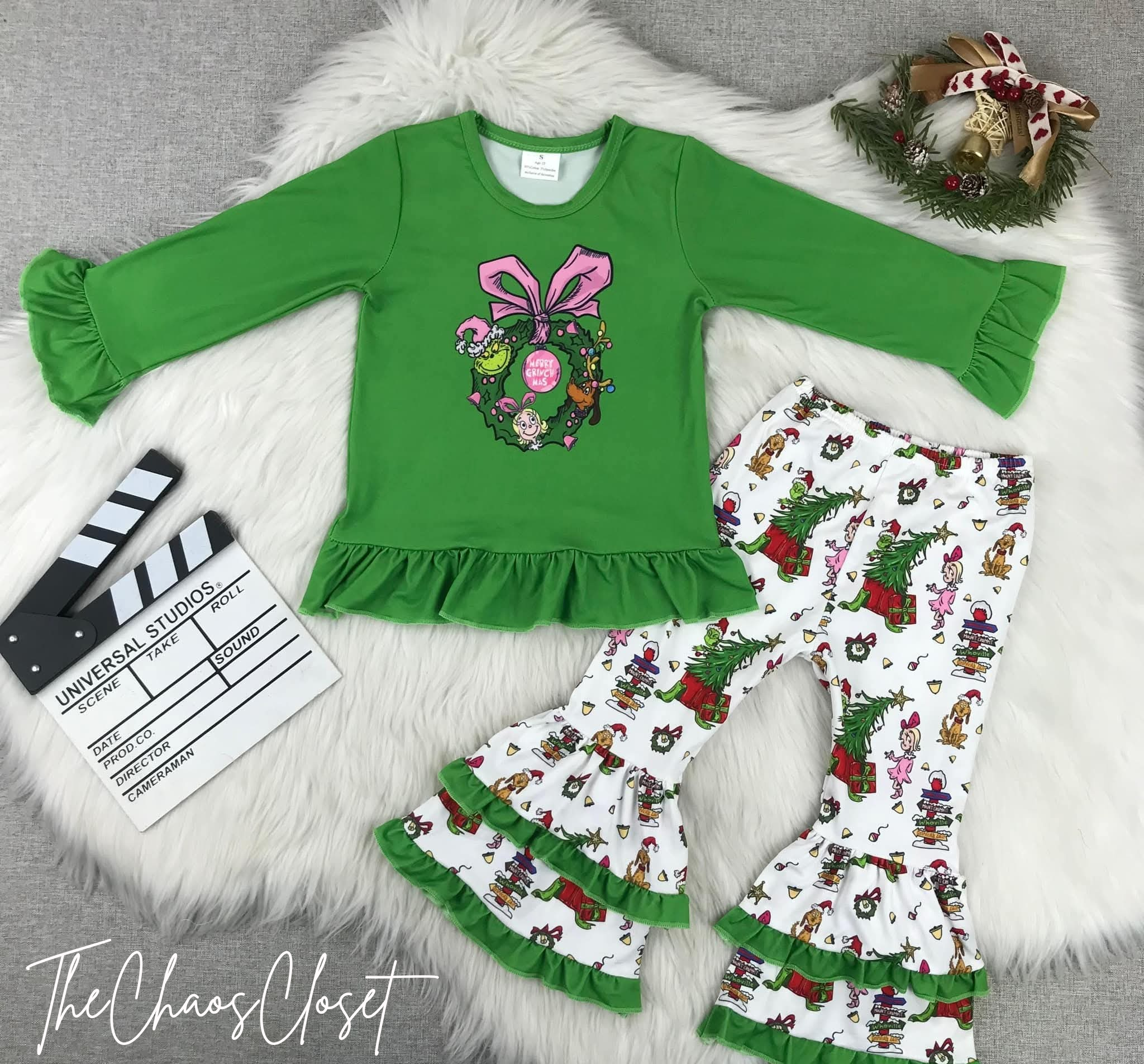 Grinch Wreath Pants Set